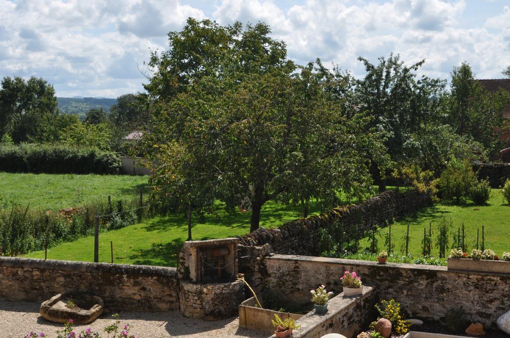 Escale En Charolais Brionnais Bed & Breakfast Saint-Julien-de-Civry Bilik gambar